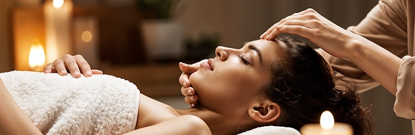 Lilian performing a beauty treatment